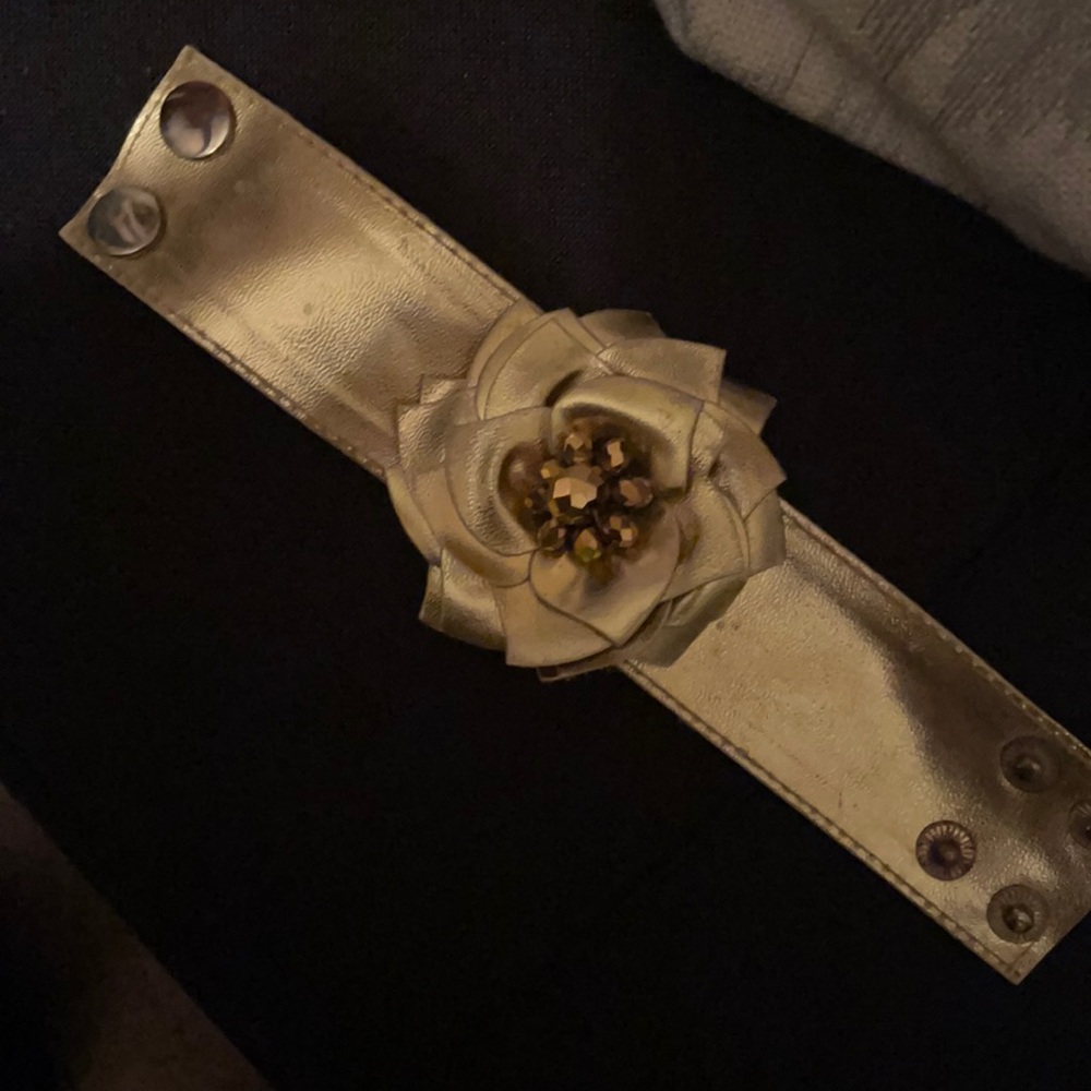 GOLD FLOWER bracelet